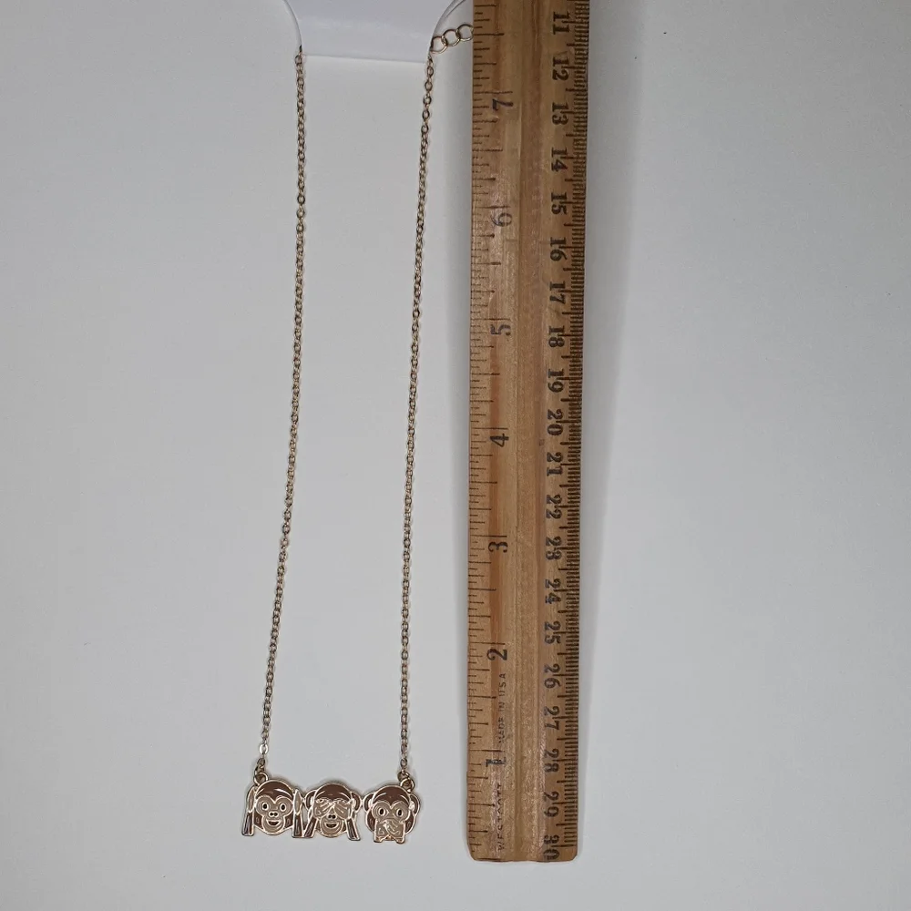 Butterfly Earring Stand and Necklace & Bracelet Combo Deal